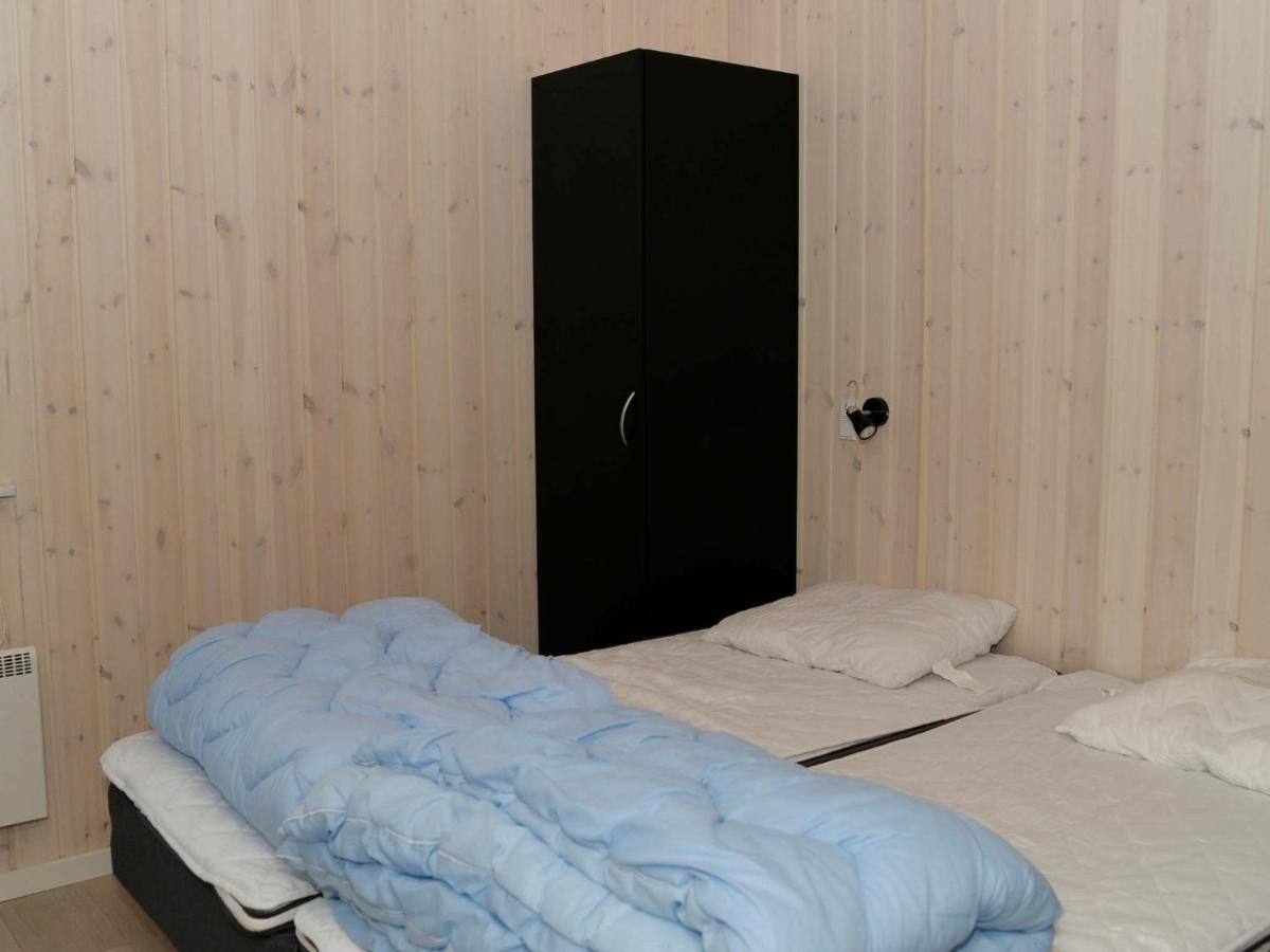 10 Person Holiday Home In Ansager Экстерьер фото